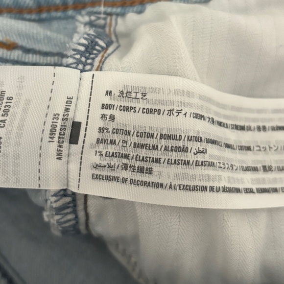 Abercrombie & Fitch The Mom High Rise Frayed Hem Denim Jean Short Size 29/8 - Picture 6 of 6